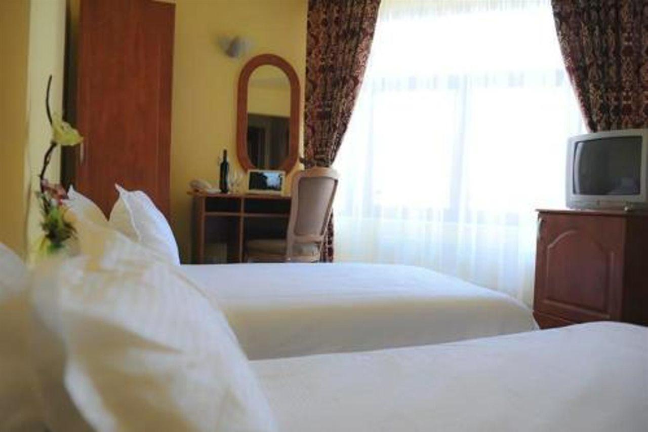 Hotel Cristal Kolozsvár Kültér fotó